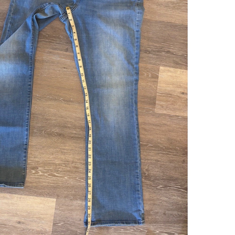 NWOT Levi's Classic Boot Cut Jeans Women's 14 Medium Wash Classic Stretch Denim - Picture 4 of 14